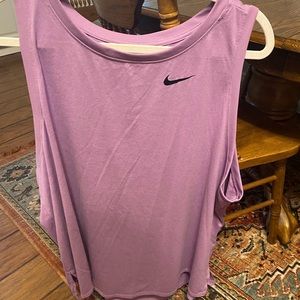 Women’s NIKE tank top
